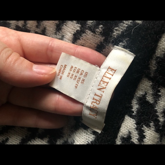 Soft wool, herringbone jacket. Great for fall. Great price. - Picture 8 of 9